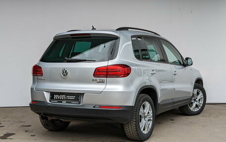 Volkswagen Tiguan I, 2016 год, 2 200 000 рублей, 3 фотография