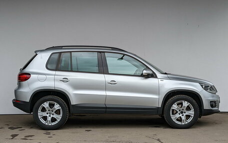 Volkswagen Tiguan I, 2016 год, 2 200 000 рублей, 29 фотография