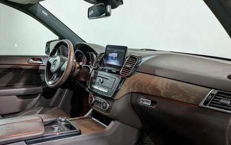 Mercedes-Benz GLE, 2018 год, 4 050 000 рублей, 15 фотография