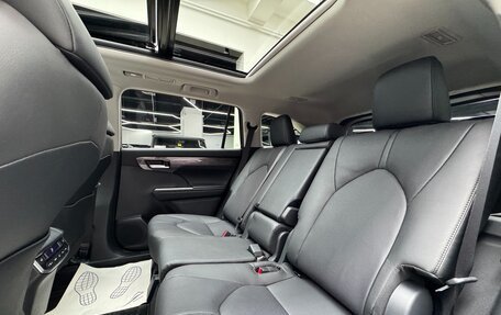 Toyota Highlander, 2026 год, 5 090 000 рублей, 23 фотография