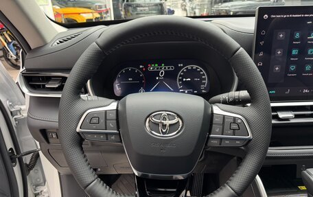 Toyota Highlander, 2026 год, 5 090 000 рублей, 26 фотография