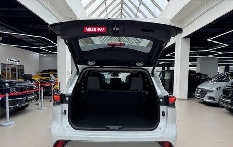 Toyota Highlander, 2026 год, 5 090 000 рублей, 25 фотография