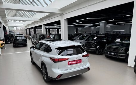 Toyota Highlander, 2026 год, 5 090 000 рублей, 40 фотография