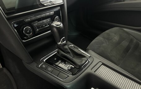 Skoda Superb III рестайлинг, 2014 год, 1 680 000 рублей, 13 фотография