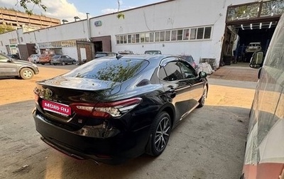 Toyota Camry, 2021 год, 2 550 000 рублей, 1 фотография