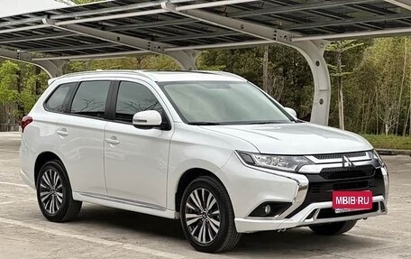 Mitsubishi Outlander III рестайлинг 3, 2021 год, 2 190 032 рублей, 1 фотография