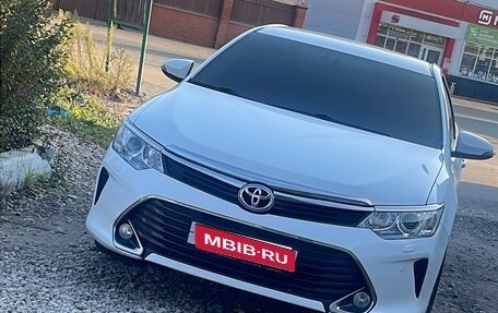 Toyota Camry, 2016 год, 2 350 000 рублей, 1 фотография