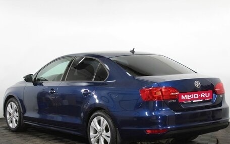 Volkswagen Jetta VI, 2011 год, 1 099 000 рублей, 8 фотография