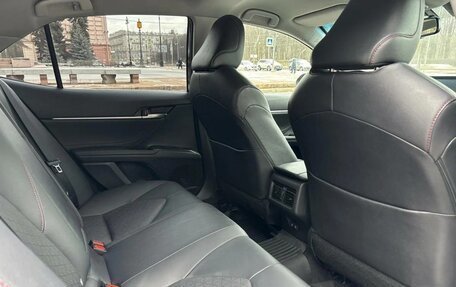 Toyota Camry, 2021 год, 2 550 000 рублей, 9 фотография