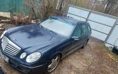Mercedes-Benz E-Класс, 2003 год, 550 000 рублей, 3 фотография