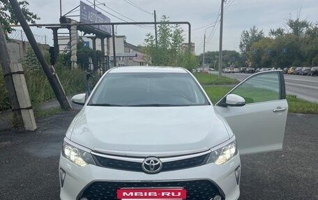 Toyota Camry, 2017 год, 2 150 000 рублей, 10 фотография