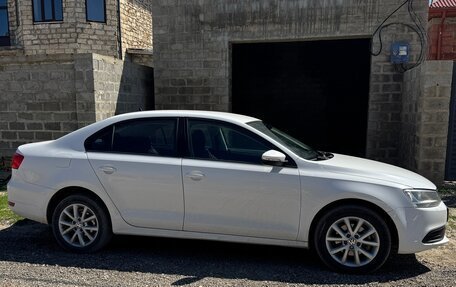 Volkswagen Jetta VI, 2013 год, 770 000 рублей, 3 фотография