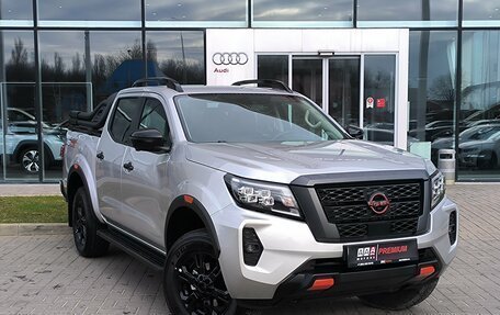 Nissan Navara (Frontier), 2024 год, 4 800 000 рублей, 3 фотография