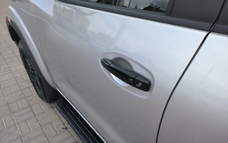 Nissan Navara (Frontier), 2024 год, 4 800 000 рублей, 11 фотография