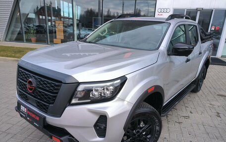 Nissan Navara (Frontier), 2024 год, 4 800 000 рублей, 17 фотография