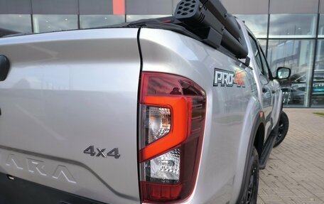 Nissan Navara (Frontier), 2024 год, 4 800 000 рублей, 20 фотография