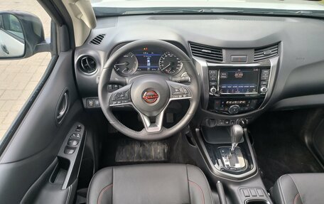 Nissan Navara (Frontier), 2024 год, 4 800 000 рублей, 26 фотография