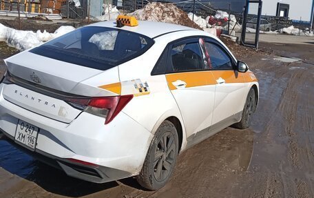 Hyundai Elantra, 2023 год, 1 555 000 рублей, 4 фотография