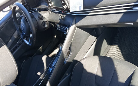 Hyundai Elantra, 2023 год, 1 555 000 рублей, 6 фотография