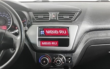 KIA Rio III рестайлинг, 2015 год, 750 000 рублей, 18 фотография