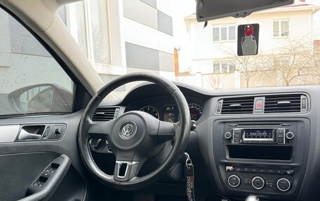 Volkswagen Jetta VI, 2012 год, 1 120 000 рублей, 7 фотография
