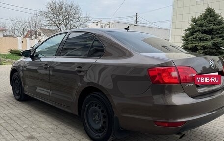 Volkswagen Jetta VI, 2012 год, 1 120 000 рублей, 2 фотография