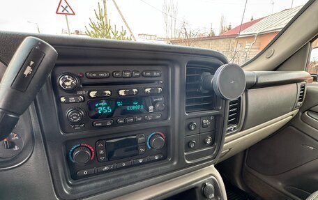 Chevrolet Tahoe II, 2005 год, 1 550 000 рублей, 8 фотография