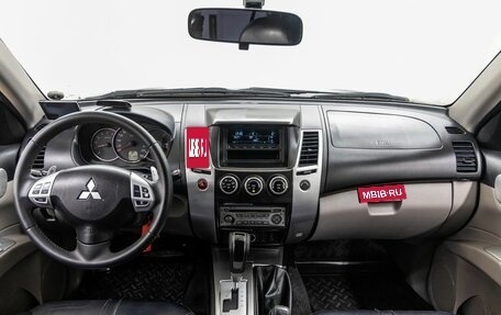 Mitsubishi Pajero Sport II рестайлинг, 2012 год, 1 598 000 рублей, 13 фотография