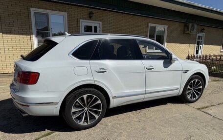 Bentley Bentayga I, 2017 год, 11 500 000 рублей, 3 фотография