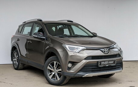 Toyota RAV4, 2016 год, 2 350 000 рублей, 28 фотография