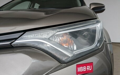 Toyota RAV4, 2016 год, 2 350 000 рублей, 24 фотография