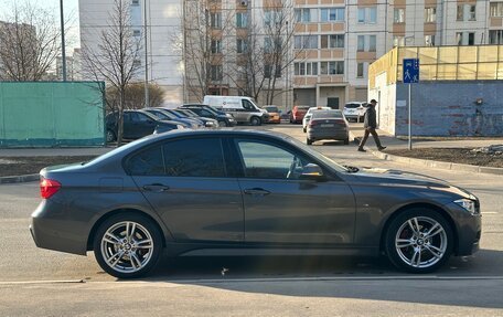 BMW 3 серия, 2018 год, 2 350 000 рублей, 3 фотография