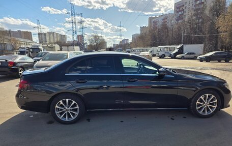 Mercedes-Benz E-Класс, 2020 год, 3 650 000 рублей, 3 фотография
