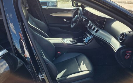 Mercedes-Benz E-Класс, 2020 год, 3 650 000 рублей, 6 фотография