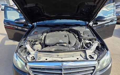 Mercedes-Benz E-Класс, 2020 год, 3 650 000 рублей, 9 фотография