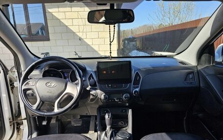 Hyundai Tucson III, 2014 год, 1 199 000 рублей, 8 фотография