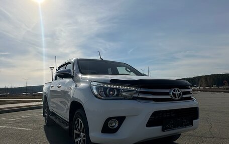 Toyota Hilux VIII, 2017 год, 3 350 000 рублей, 1 фотография