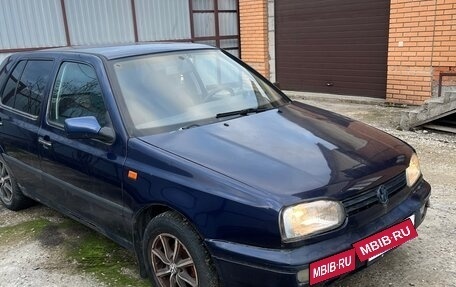Volkswagen Golf III, 1992 год, 185 000 рублей, 2 фотография