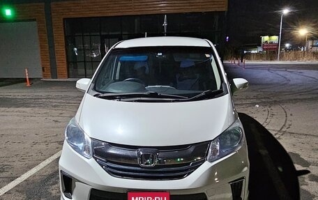 Honda Freed I, 2014 год, 1 050 000 рублей, 3 фотография