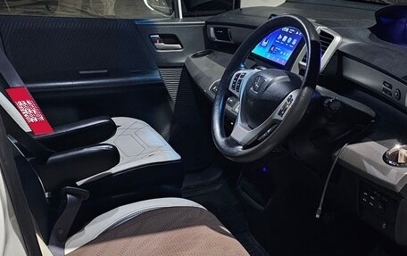 Honda Freed I, 2014 год, 1 050 000 рублей, 8 фотография