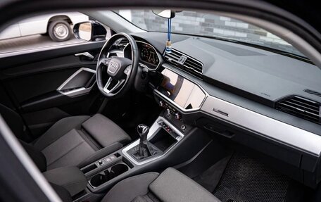 Audi Q3, 2023 год, 2 790 000 рублей, 25 фотография