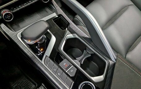 Geely Tugella FY11, 2023 год, 3 200 000 рублей, 4 фотография