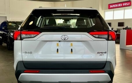 Toyota RAV4, 2025 год, 4 200 000 рублей, 5 фотография