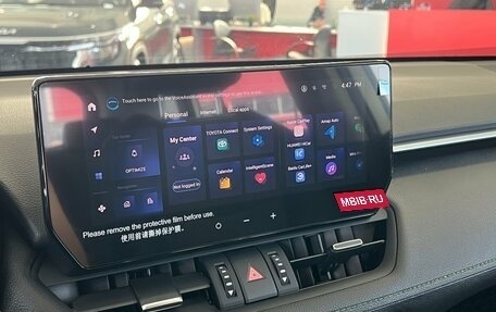 Toyota RAV4, 2025 год, 4 200 000 рублей, 17 фотография