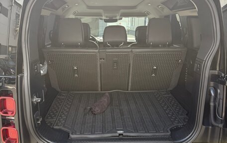 Land Rover Defender II, 2021 год, 8 990 000 рублей, 10 фотография