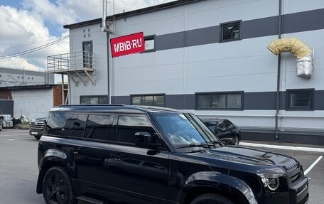 Land Rover Defender II, 2021 год, 8 990 000 рублей, 3 фотография