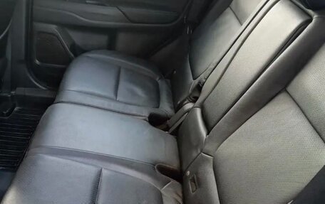 Mitsubishi Outlander III рестайлинг 3, 2015 год, 2 280 000 рублей, 7 фотография