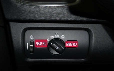 Volvo V40 II рестайлинг, 2019 год, 2 400 000 рублей, 20 фотография