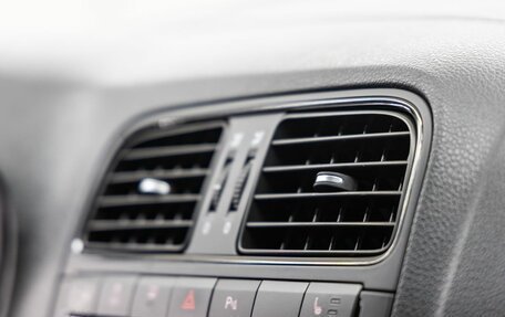 Volkswagen Polo VI (EU Market), 2016 год, 1 098 000 рублей, 25 фотография