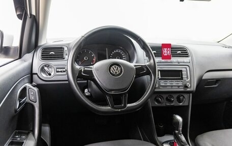 Volkswagen Polo VI (EU Market), 2016 год, 1 098 000 рублей, 22 фотография